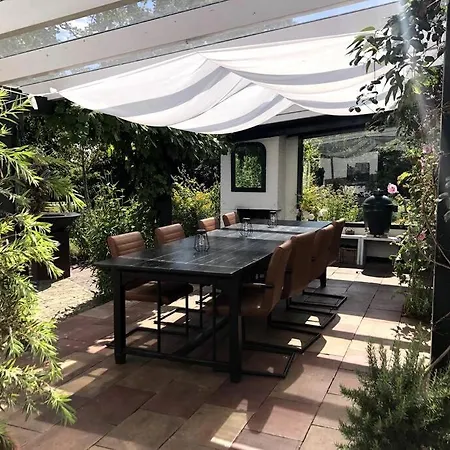 Het Woud. Max. 11 Pers. With Private Pool וילה