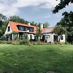 Het Woud. Max. 11 Pers. With Private Pool וילה